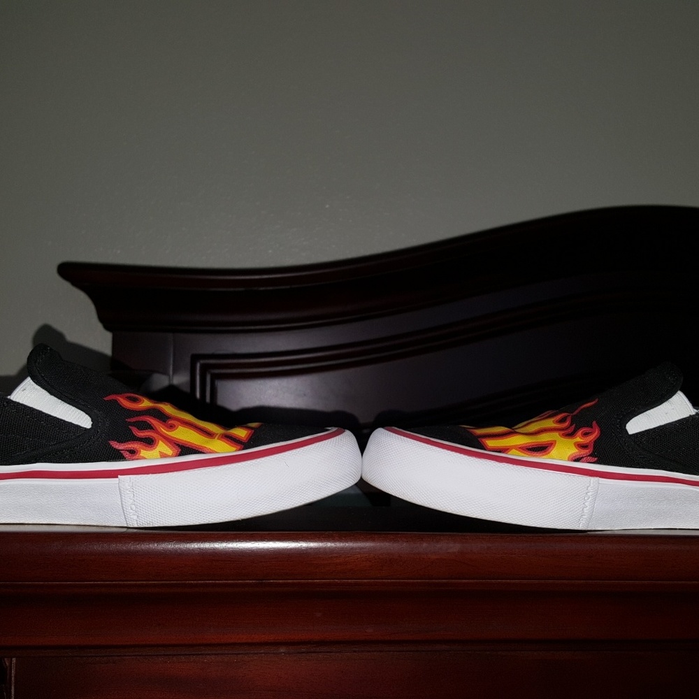 🔥 Vans X Thrasher Slip-On Pro🔥 - Picture 3 of 5